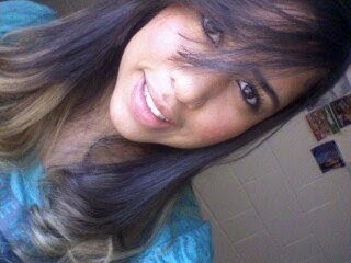 Seja livre, seja feliz, não ligue para o que os outros falam ou pensam sobre você. Só seja você. (: