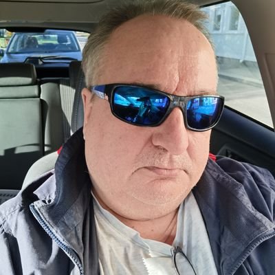 Bechterews är ett sätt att leva med smärta. Flykting från betongen. Perspektiv på tillvaron.