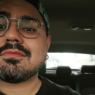 gil_23to's profile picture. Hambriento. 6'1 y con un miedo cabrón a las cucarachas. Bailo cuando me baño. Si me ven -eslembao- es que pienso en una escena de Final Destination. He/Him 🍂✨️