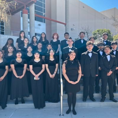 Horizon HS & Ricardo Estrada MS Choirs under the direction of Ms. Alexa Esparza 🎼🎤 #WeAreClintISD