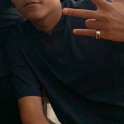 notgungdee's profile picture. 21 | ✠