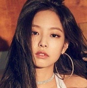 jenstarecux's profile picture. one and only for JENNIE KIM