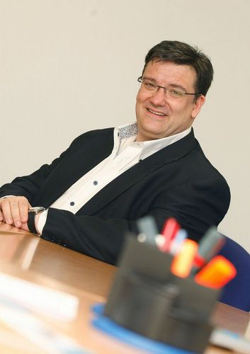 Consultor y Coach. Amigo de sus amigos, liberal empedernido, independentista de las las personas y en general buscador y ayudador por vocación. Personacéntrico.