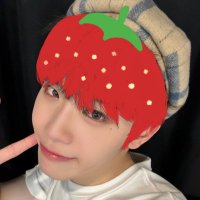 𝓼𝓽𝓻𝓪𝔀𝓫𝓮𝓻𝓻𝔂 𝓽𝓪𝓮𝓻𝓪𝓮 🍓(@staeraerry) 's Twitter Profile Photo