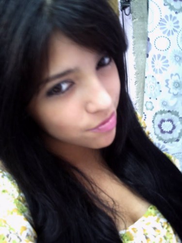 Libriana,alegre,simpatica,namorando marcos te amoo ,deus,familia,piadas,musicas,dançar,15 anos,comunicativa