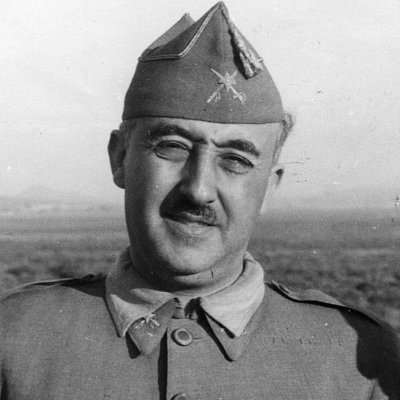Ideólogo Antisanchista, Fundador de la Fachosfera. Conmigo vivíais mejor, rojos cabroncetes.