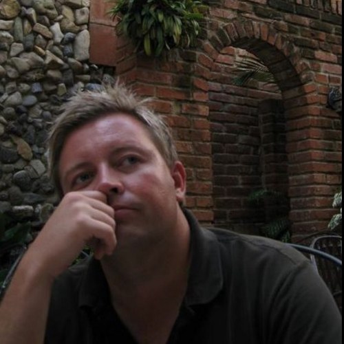 haavorstad's profile picture. Mostly @Arsenal and comedy, but might debate politics with you for spite