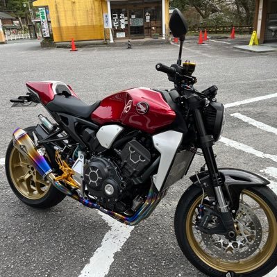バイクと酒と猫好きです👍🏻 バイクネタ多めでオンオフ幅広く楽しんでます👌🏻