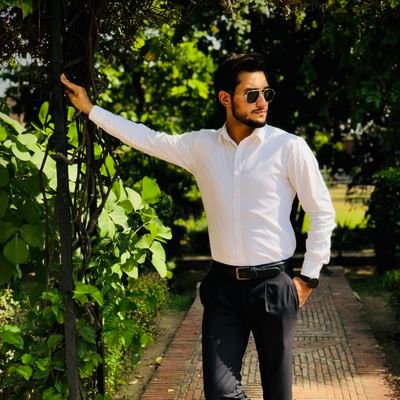 𝑺𝒕𝒐𝒊𝒄. | 𝑨𝒎𝒃𝒊𝒗𝒆𝒓𝒕...
| 𝒊𝒕 𝒊𝒔 𝒘𝒉𝒂𝒕 𝒊𝒕 𝒊𝒔... | .سادگی