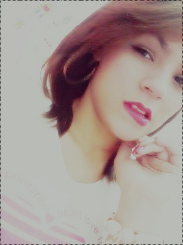 Quanto mais você me critica , mais eu vou me levantar!
Deus minha foonte de inspiração eu te amo ♥'