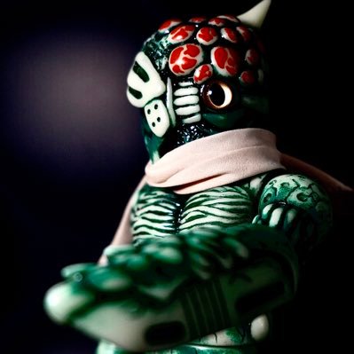 I am Taiwanese and I like Kamen Rider and Godzilla. I hope to have the opportunity to go to Japan to share and communicate with toy enthusiasts.