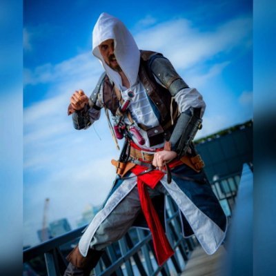 33 year old UK based cosplayer 
mainly cosplay edward kenway from assassins creed black flag