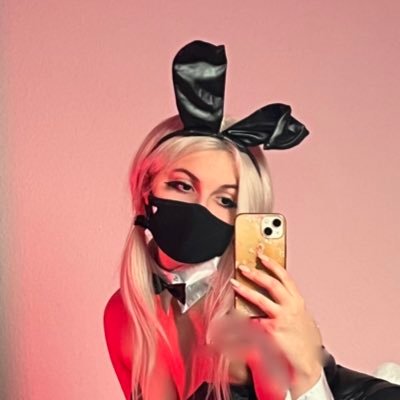 aureliabakerx Profile Picture