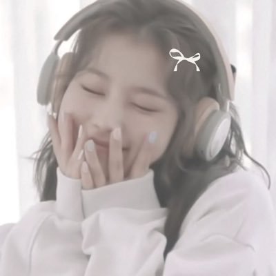 'a cup of warm milk can make carats happy, hanniehae~' ā© jeonghoneybear on ig ā© priv is @heartdinooo ā© read carrd before following!!! ā© free palestine šµšø
