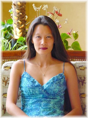 Hopeful Romantic, Writer & Photographer, Movie/TV Fanatic, Life-Long Gamer, Self-Defense Practitioner, Food & Dining Enthusiast, Island Girl With Ties To Oahu.