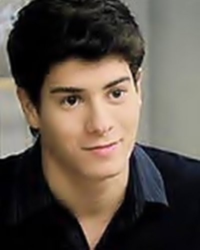 amo a lua blanco ela e a paixão da minha vida ela mora no meu coração mais não pada aluguel