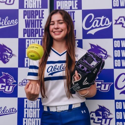 @ACU_Softball signee 💜💜 TX Bombers Gold National || Hyde Park HS Softball || INF/RHP || First Team All Central Texas ||email: taylor.rey2024@gmail.com