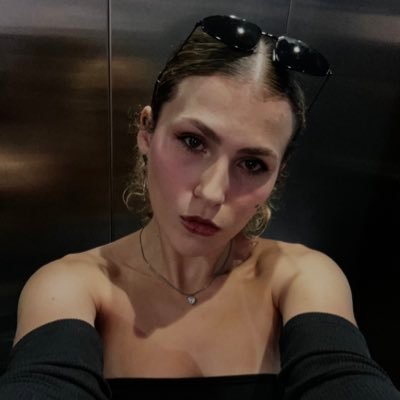 beanutshell's profile picture. observe and absorb | med ufsm