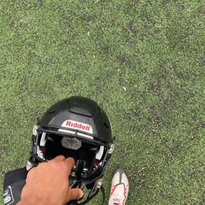 6’4 228 LBS 2025 Tightend and defensive end Email:AllenHommyRegalado1@gmail.com Phone:917-771-8222 high school for-media and-communications