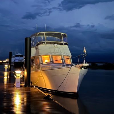 CruisingTheICW, “Thinking Outside the Boat,” exploring eastern America's Intracoastal Waterways.  Follow along at https://t.co/q984cf2AaC.  Welcome Aboard!