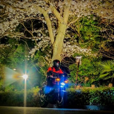 車&バイク用アカウントです。
旅先などで良さそうな場所、物があれば写真を投稿していきます。
※日常的な投稿もたたあります。
撮影機材：#Xperia1IV

ドライバー歴:18年
ライダー歴:約13年
相棒1号(2代目)：#CB250R
相棒2号（4代目）：#NWGN
通りすがりの仮面ライダーです。