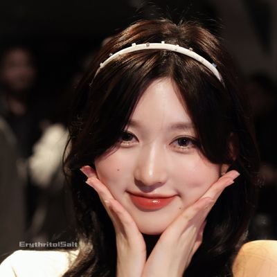 IVE: only Gaeul/Le Sserafim: only Eunchae/(G)I-DLE: OT5 bias Shuhua/WJSN: OT10 bias Luda, Yeoreum/ILLIT: OT5 bias Moka, Minju