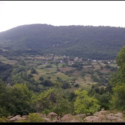 Kaynağından yeterli su gelmenesi, deposunun küçük olup, depodan dağıtımın yanlış olması sonucunda yaz mevsiminde bazı evler susuzdur saygıdeğer valimiz.