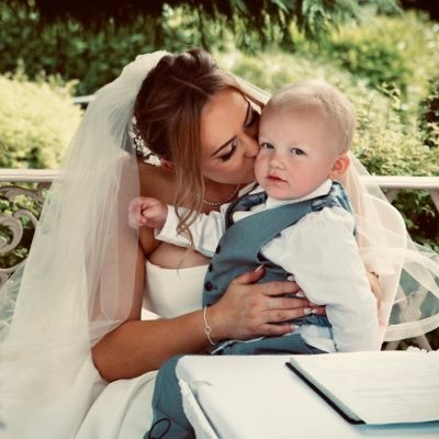 Mrs Walne 👰 Mummy to Bailey 👩‍👦 Registered Care Home Manager 🏥