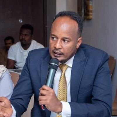 Member in Sudanese Engineers Association, member in FFC & SPA spokesperson
متحدث بإسم تجمع المهنيين السودانيين
| عضو المكتب التنفيذي للحرية والتغيير
