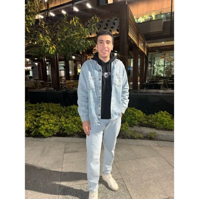 Abdallah2002000's profile picture. 