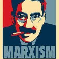 Sólo creo en Marx (Groucho), Escohotado (como asesor espírita) e Yzaguirre reserva (como animal de compañía favorito).
Sólo de muertos capitularemos.