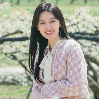 ꧁༺ Roleplayer of Actress Kim Jiwon 『김지원』 From HighZium Studio. Ongoing : #QueenOfTears ༻꧂