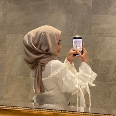 nrainabtrsyner's profile picture. mommy felix