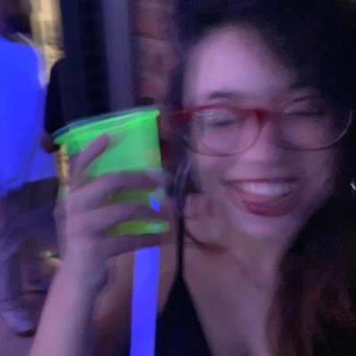 vickyyvickyy_'s profile picture. perdi minha conta antiga e cá estoy