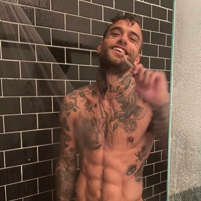 ✨fan✨of micah blaise exxxclusive content linked below 👀👇🏻              https://t.co/9DG7zILB8O