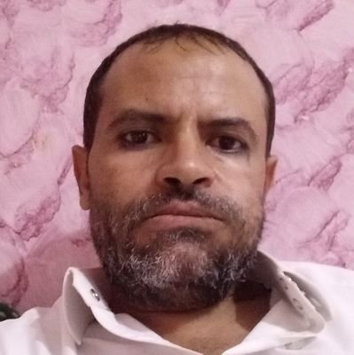 حلوا الكـلام اللي يجيب المــسرات 
من شخــص طيّب طيّبته يرتديــها

لا قابلك تضهر بوجهــه عــ ـلامـــات
واجمل صفات اهل الأدب يحتويـها

الصمت يحضى به على مر لوقــ