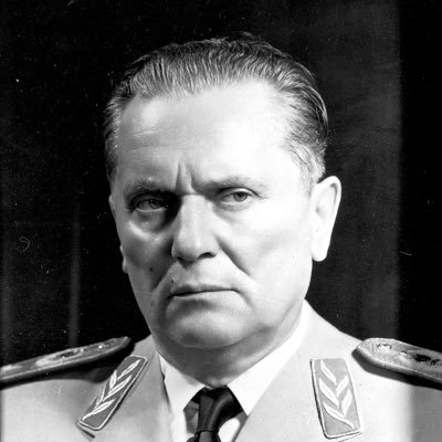 Josip Broz Tito, Marksist-Leninist görüşlere sahip Yugoslav devlet ve siyaset adamı