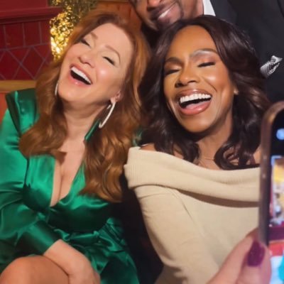 sheryl lee ralph + lisa ann walter stan account / #workwives + #barlissa forevs š§š¾šš©š»ā𦰠special education teacher š©š¼āš« / not straight š / smbc š©š¼āš¼