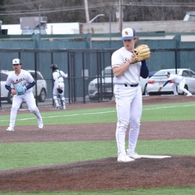 St Mary’s Highschool @ExposNE ’25 GPA: 3.96 LHP OF 1B Email:jdoney96@gmail.com Cell: 978-798-5797