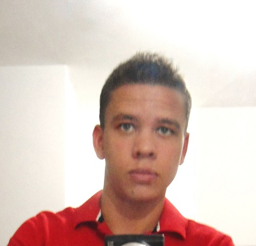 muriloandras's profile picture. Então controla, se a marcação aperta, passa a bola. Não dá mole, a vida é curta, a hora é agora!