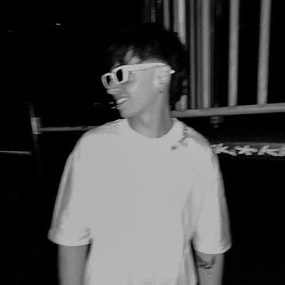 estebannjzz's profile picture. 🦇