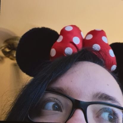 I'm either gaming, sleeping or having the time of my life at Disneyland. 🤷🏻♀️