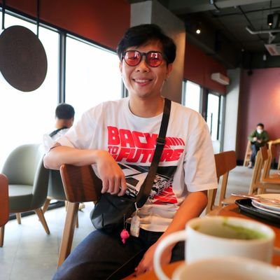 petchkubbb's profile picture. 