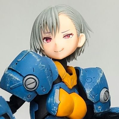 球体関節と百合を愛するモデラー                                                                            ガンプラ、マシーネン、美プラとか作ります。                                    スケモは未経験