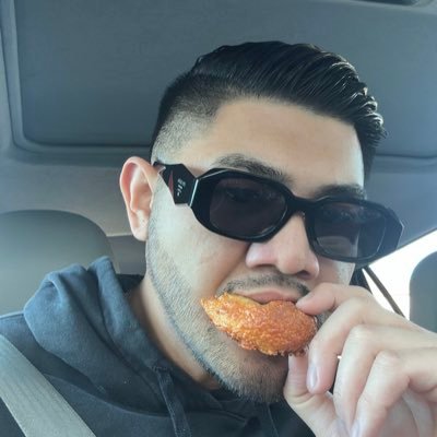 realnguyenn's profile picture. 