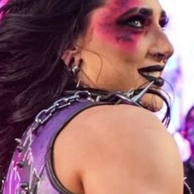 lesbion
single and heartbroken 💔
best friend Mark
daddy @sethlovebecky6
momma @SMarie00252491