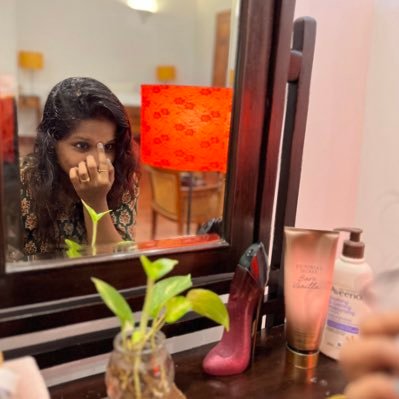 sanskarandsaas's profile picture. opinions over onions