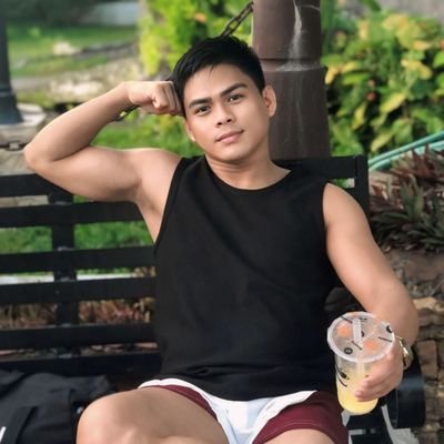 Main Account : versaboy4 //FOR HIRE/ NEWBIE SA GYM/ LICENSE MASSAGE THERAPIST/ FROM TAGAYTAY CITY/ OPEN FOR COLLAB// TG:  @gym_buddy4