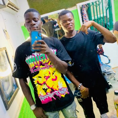 top_ricch's profile picture. 