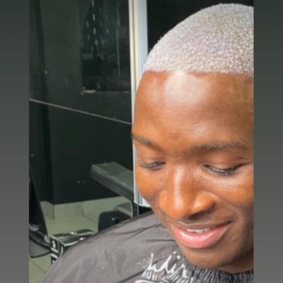 Altruistic, Optimist & A Winner...💪🏽❤️🕯
Aspiring Software Developer 👨💻
Manchester City 💙